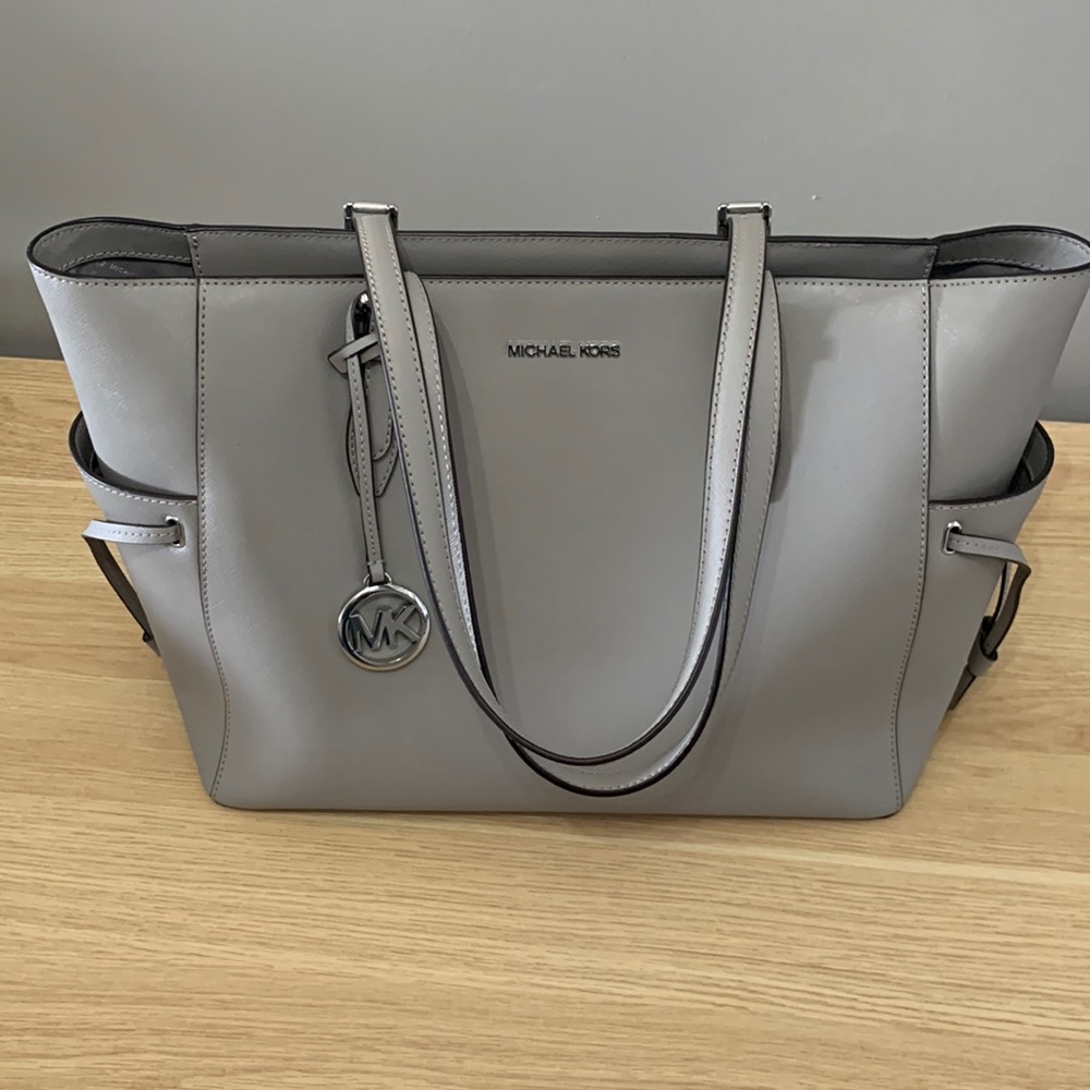 Like new Michael Kors Bag